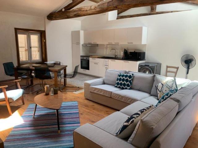 Appartements au Château Ars Ars-sur-Formans Exterior foto