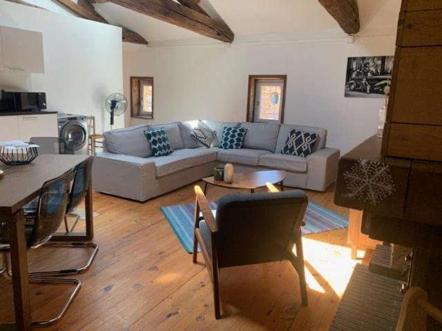 Appartements au Château Ars Ars-sur-Formans Exterior foto
